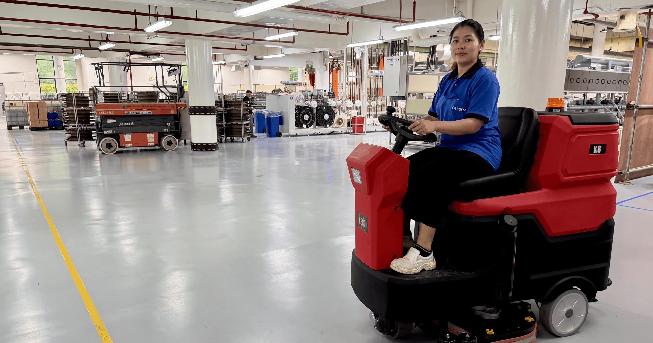 Gladen professional cleaning team at work